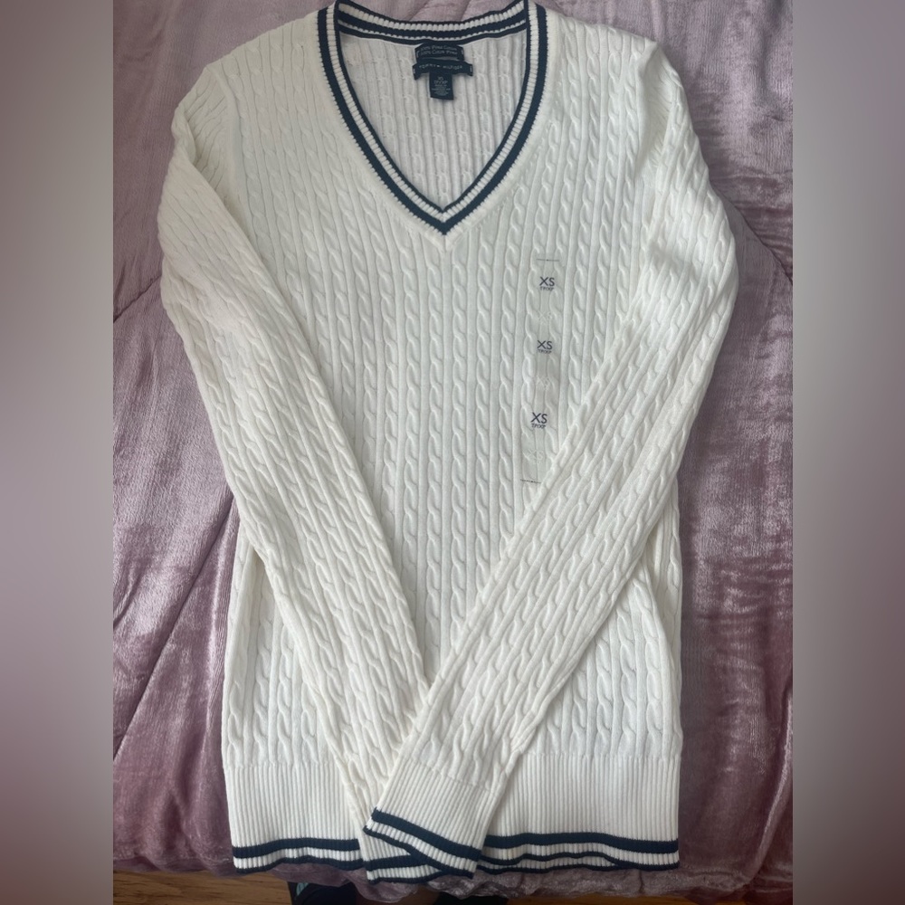 Tommy Hilfiger sweater